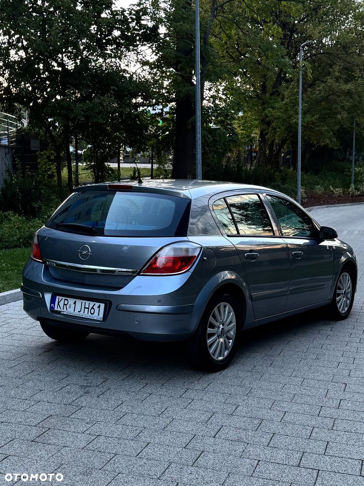 Opel Astra 1.6 Catch me - 4