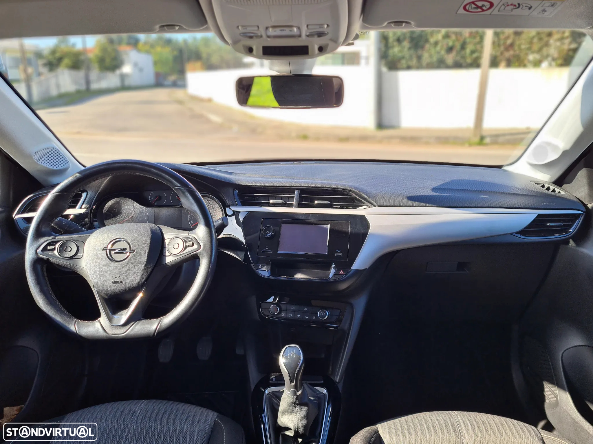 Opel Corsa 1.2 Business - 40
