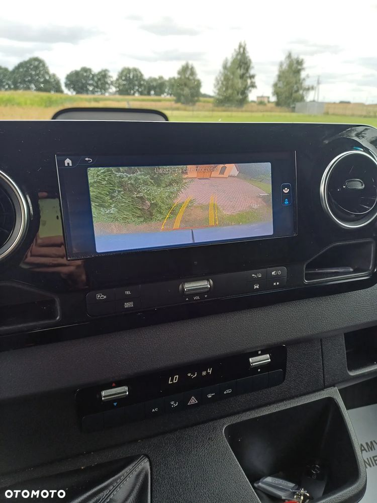 Mercedes-Benz SPRINTER - 29