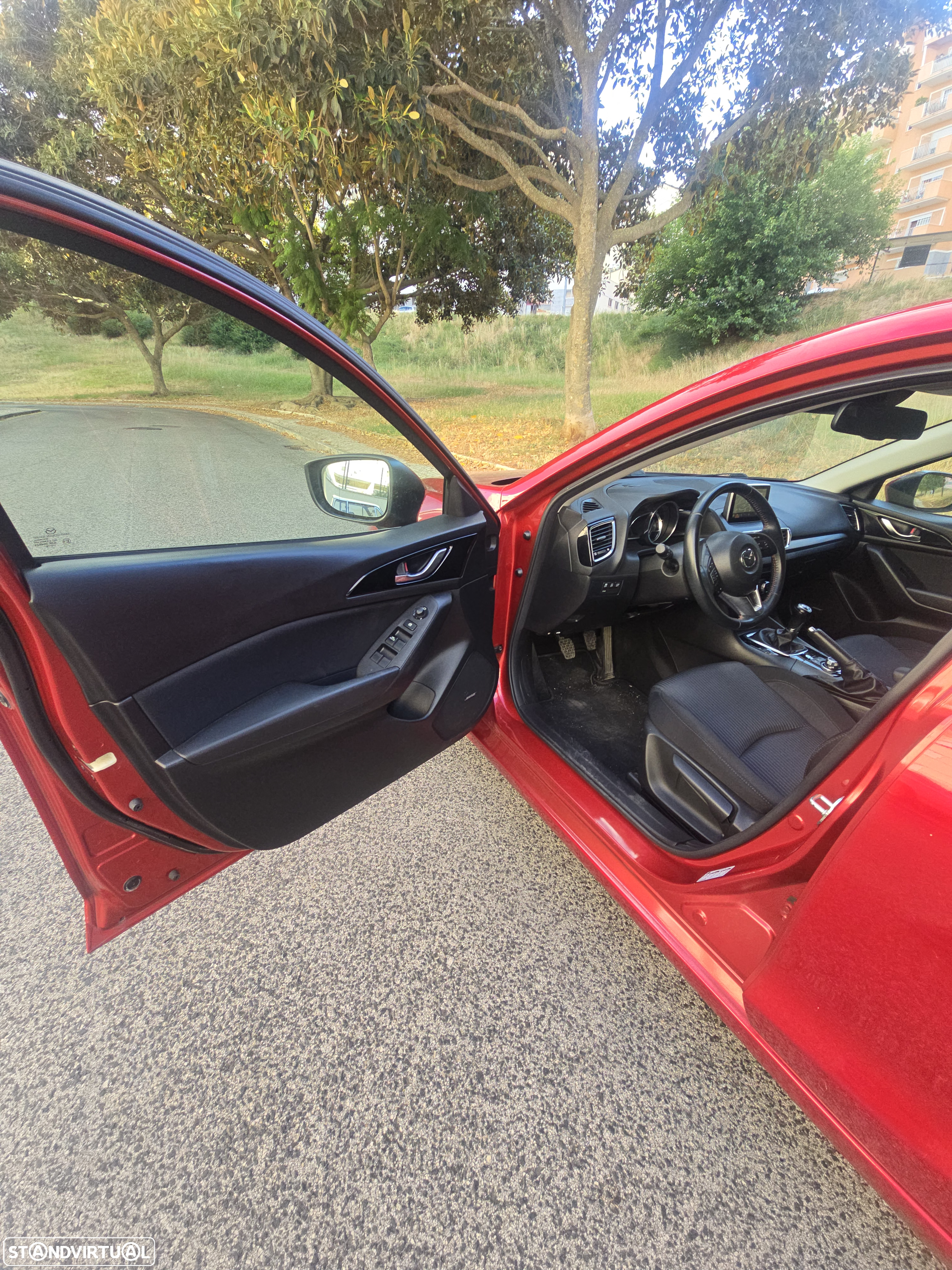 Mazda 3 1.5 Sky-D Excellence Navi - 17