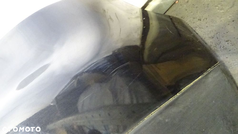 ZDERZAK TYŁ VOLKSWAGEN GOLF V 1.9TDI - 12