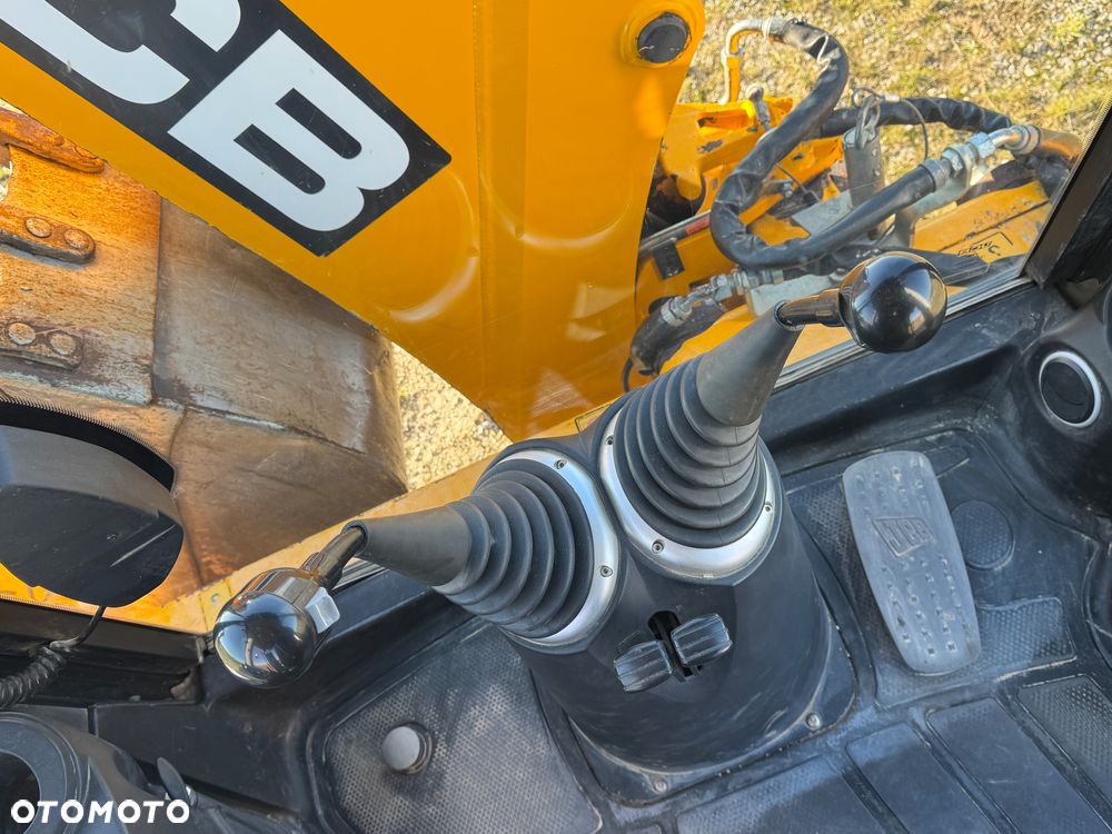 JCB 3CX / KOPARKO-ŁADOWARKA / 2019 ROK / 4200 MTH / KLIMATYZACJA / SPROWADZONA - 36