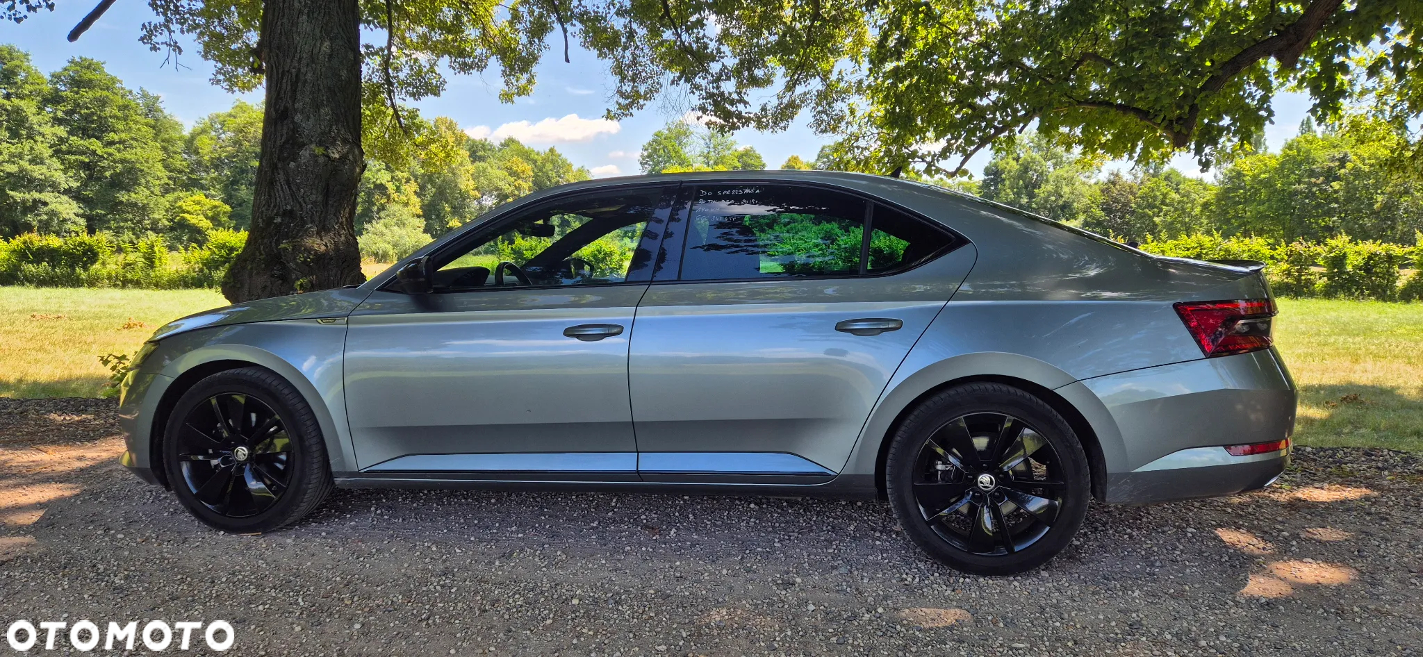 Skoda Superb 2.0 TDI Sportline DSG - 11