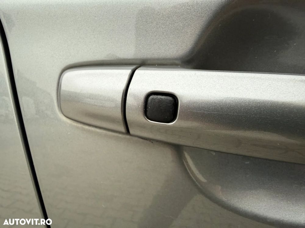 Suzuki S-Cross 1.6 DDIS TCSS 4x4 Comfort+ - 17