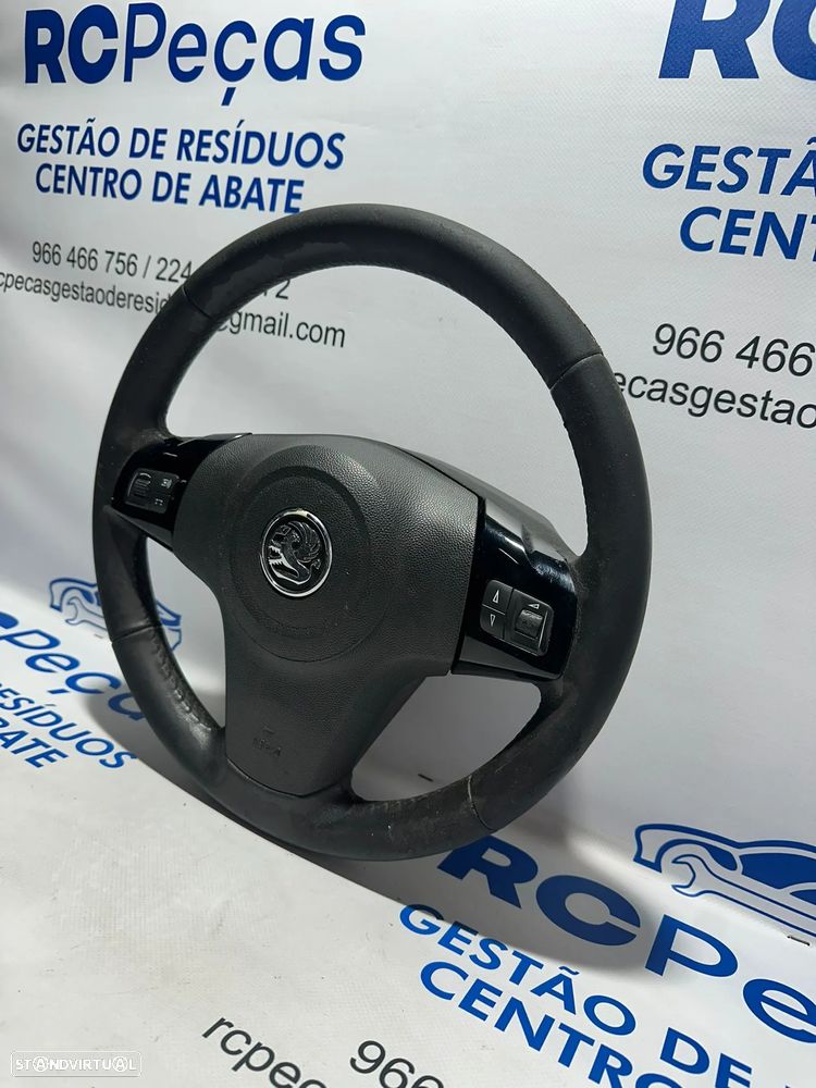 .Volante Pele Multifunções Botões GM Opel Corsa D S07 13229631 2006 - 2014 - 4