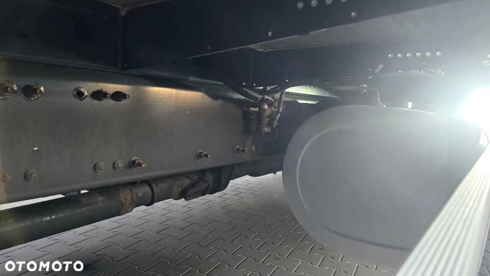 Volvo FM 370 Euro 6 6x2 długa 9.3m 22 palety! super stan! niski przebieg! świeży import! - 21