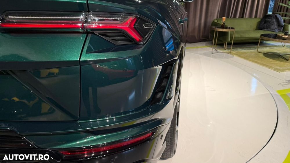 Lamborghini URUS - 7