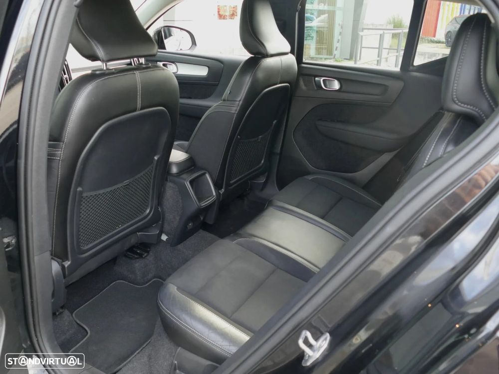 Volvo XC 40 2.0 D3 Momentum Geartronic - 23