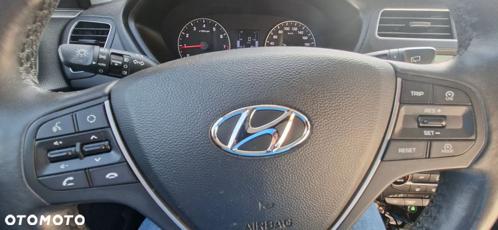 Hyundai i20 1.0 T-GDI Trend - 11