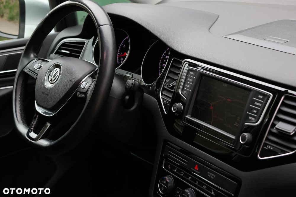 Volkswagen Golf Sportsvan 1.4 TSI (BlueMotion Technology) DSG Highline - 16