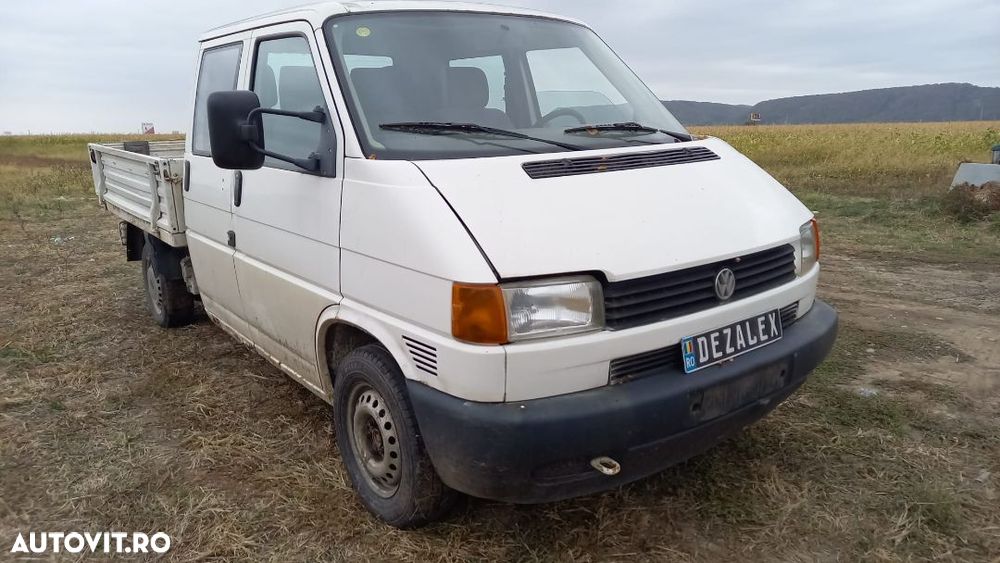 Dezmembrari Volkswagen Transporter T4 DOKA 2.5 TDI ACV - 2
