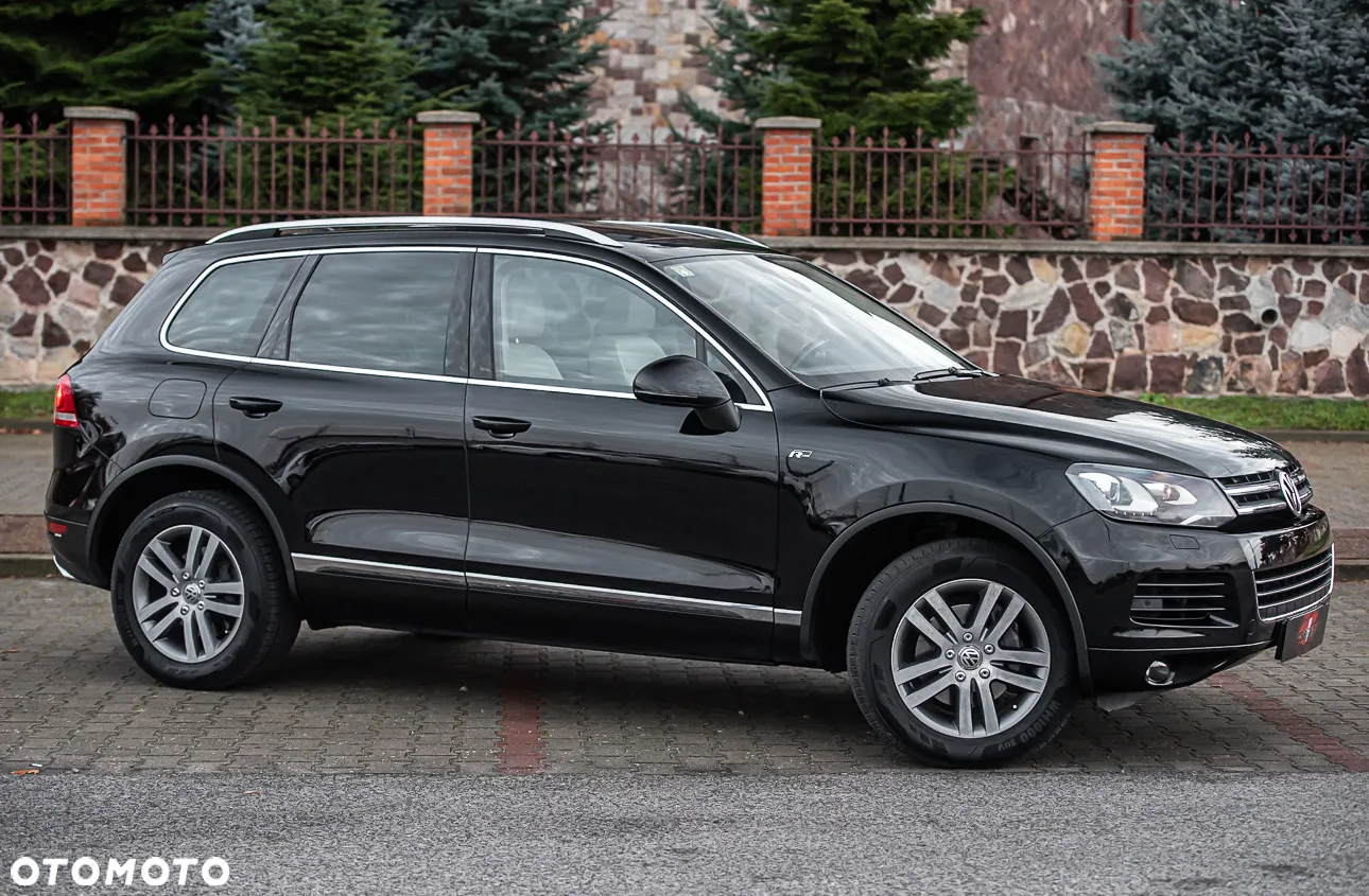Volkswagen Touareg 3.0 V6 TDI BMT R-Style - 3