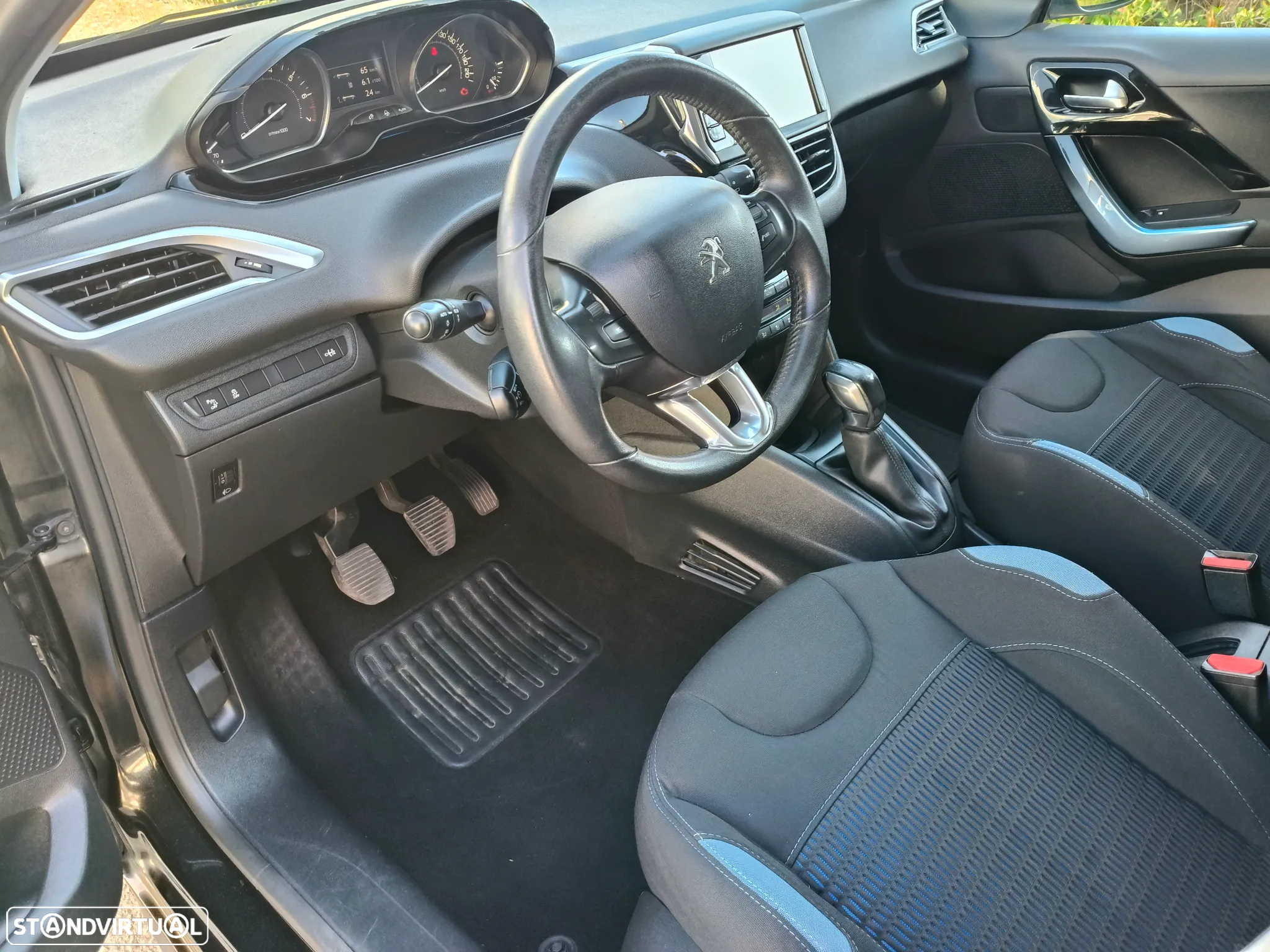 Peugeot 208 1.2 VTi Allure - 6