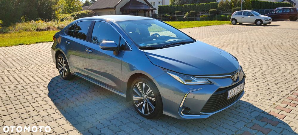 Toyota Corolla - 2
