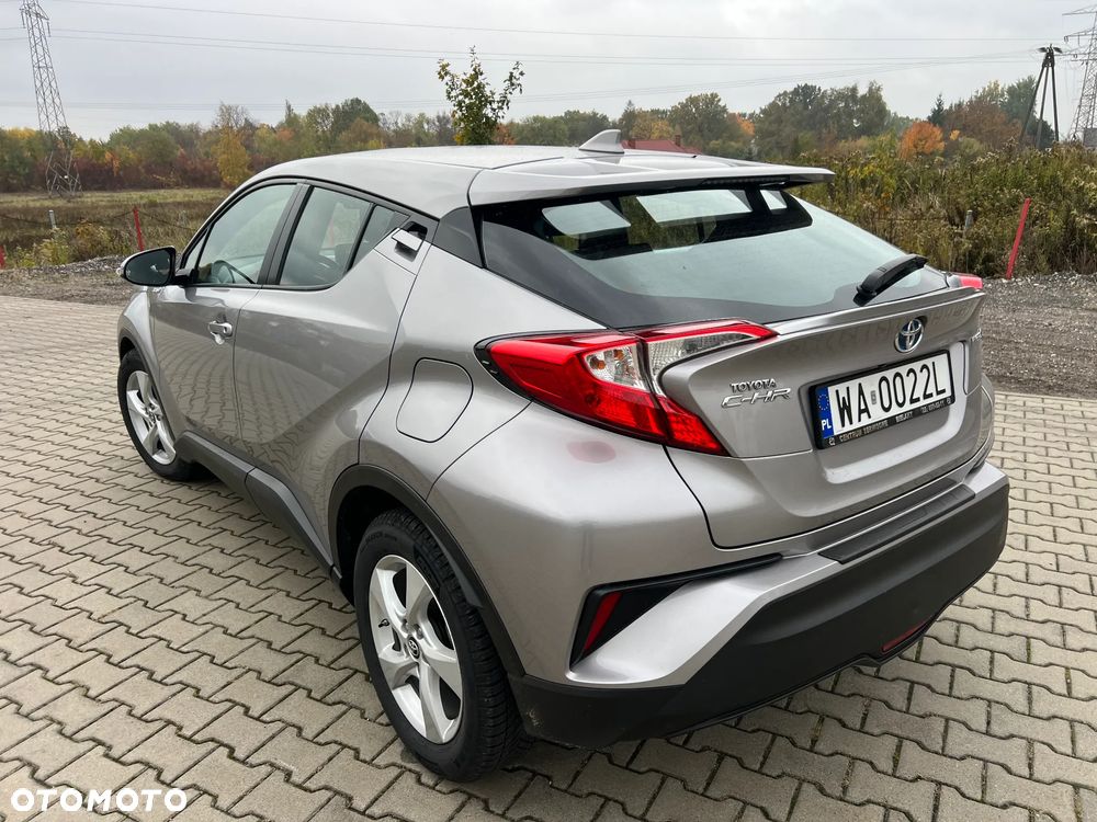 Toyota C-HR - 4