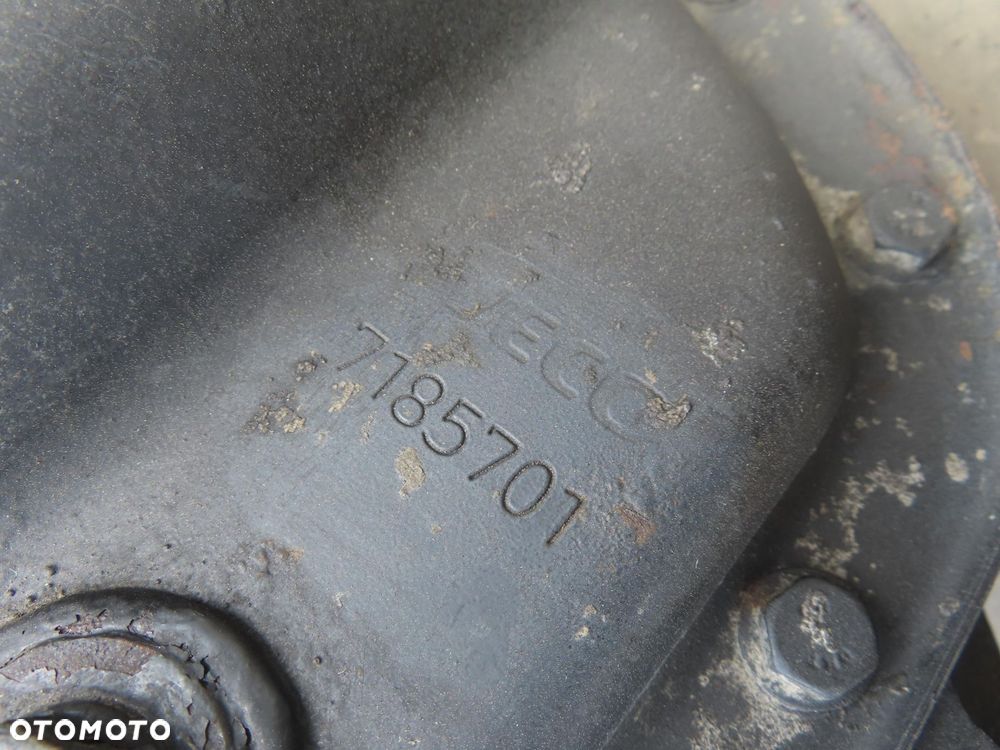 MOST TYLNY IVECO DAILY II 2.8 TDi 66007186886 12:47 - 10