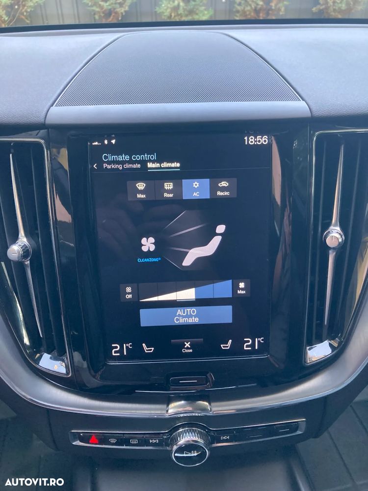 Volvo XC 60 D5 AWD Geartronic Inscription - 35