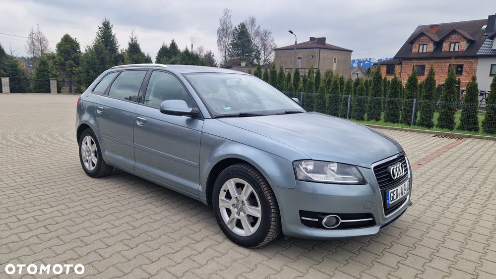 Audi A3 Sportback 1.6 TDI DPF Attraction - 12