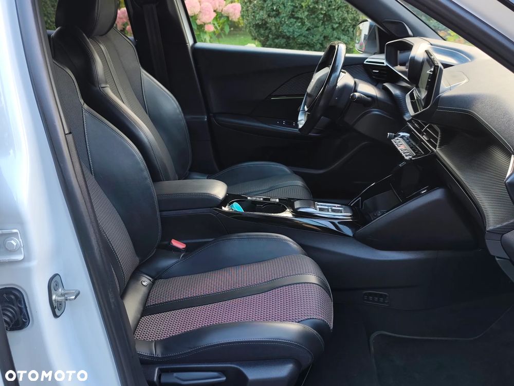 Peugeot 2008 - 22