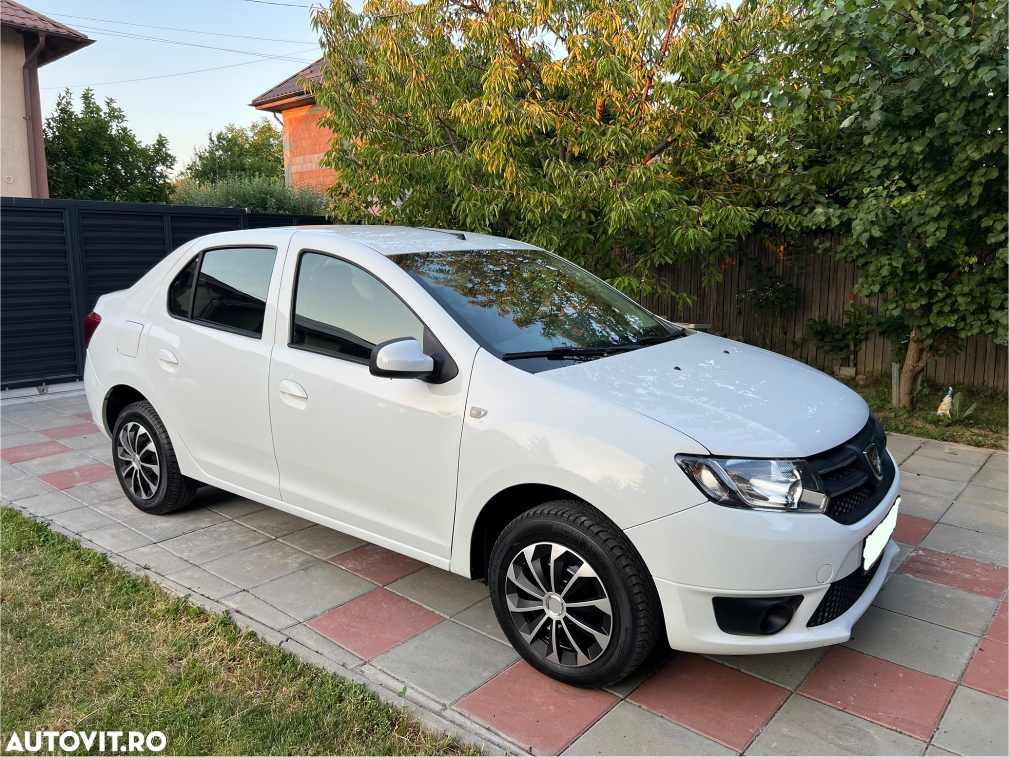 Dacia Logan MCV 1.2 73 CP Laureate - 6