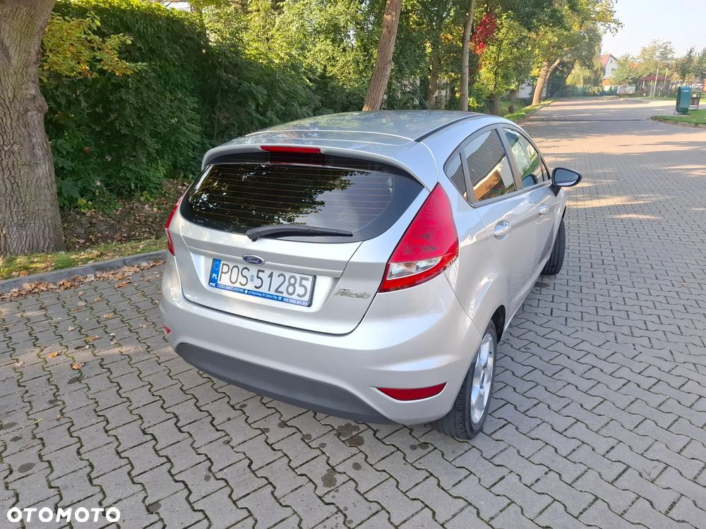 Ford Fiesta 1.25 Trend - 11