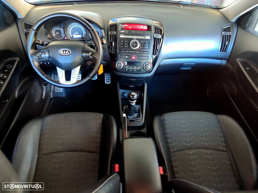 Kia Ceed SW 1.6 CRDi TX ISG - 5