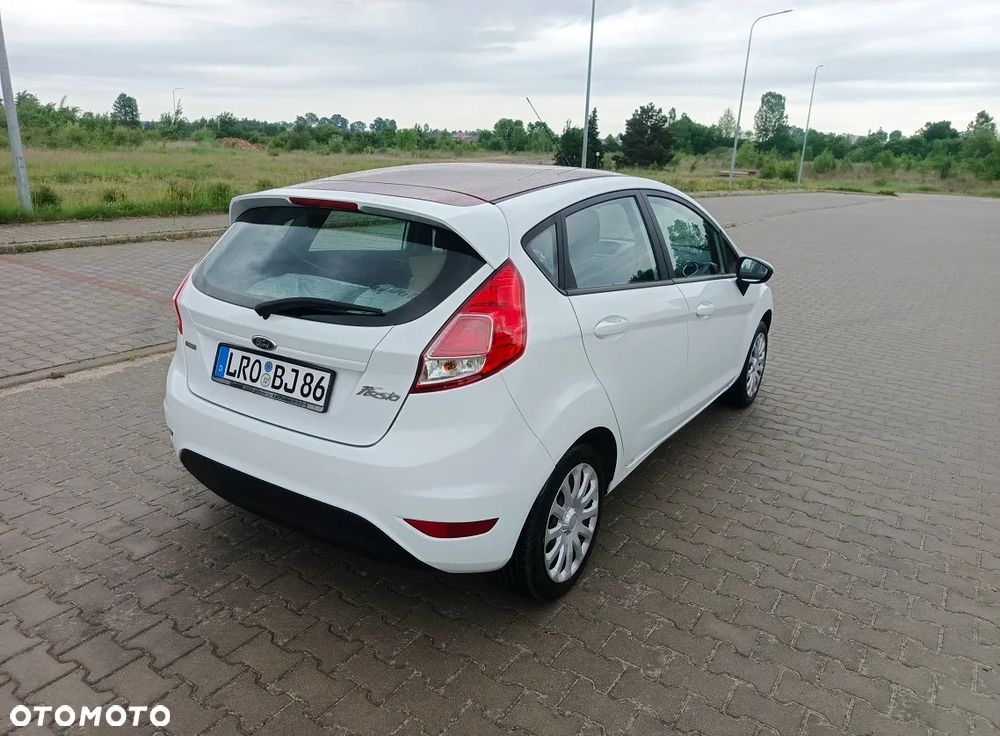 Ford Fiesta 1.0 EcoBoost Champions Edition - 4