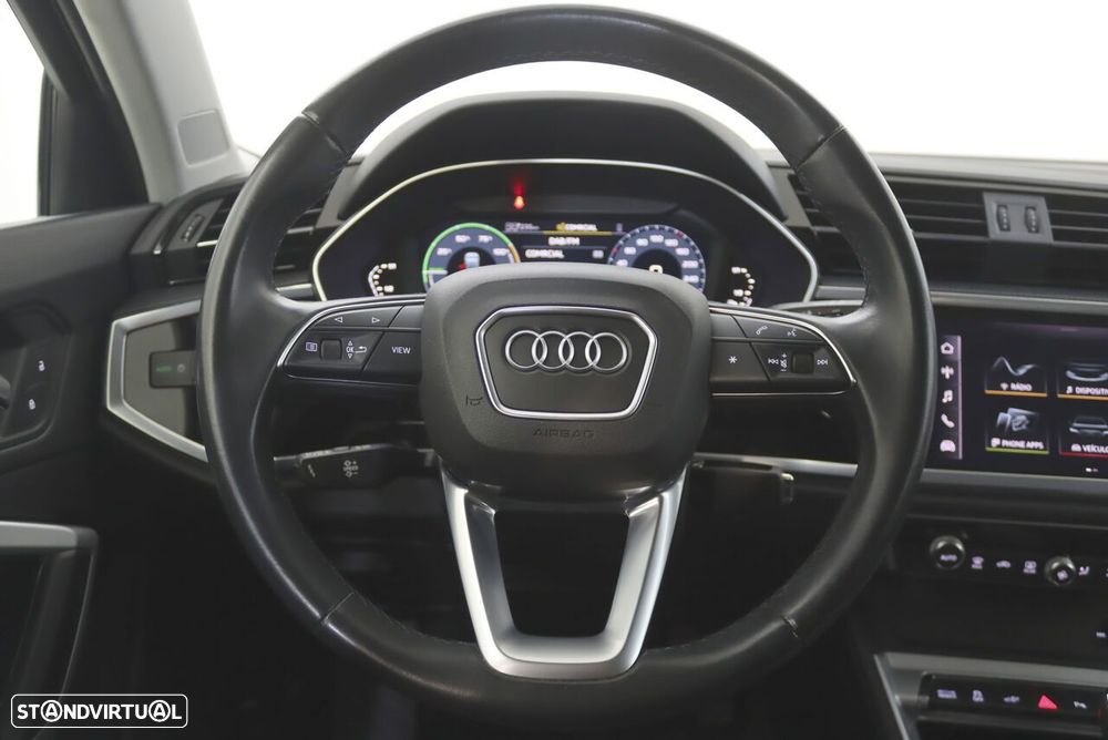 Audi Q3 45 TFSIe S tronic - 14