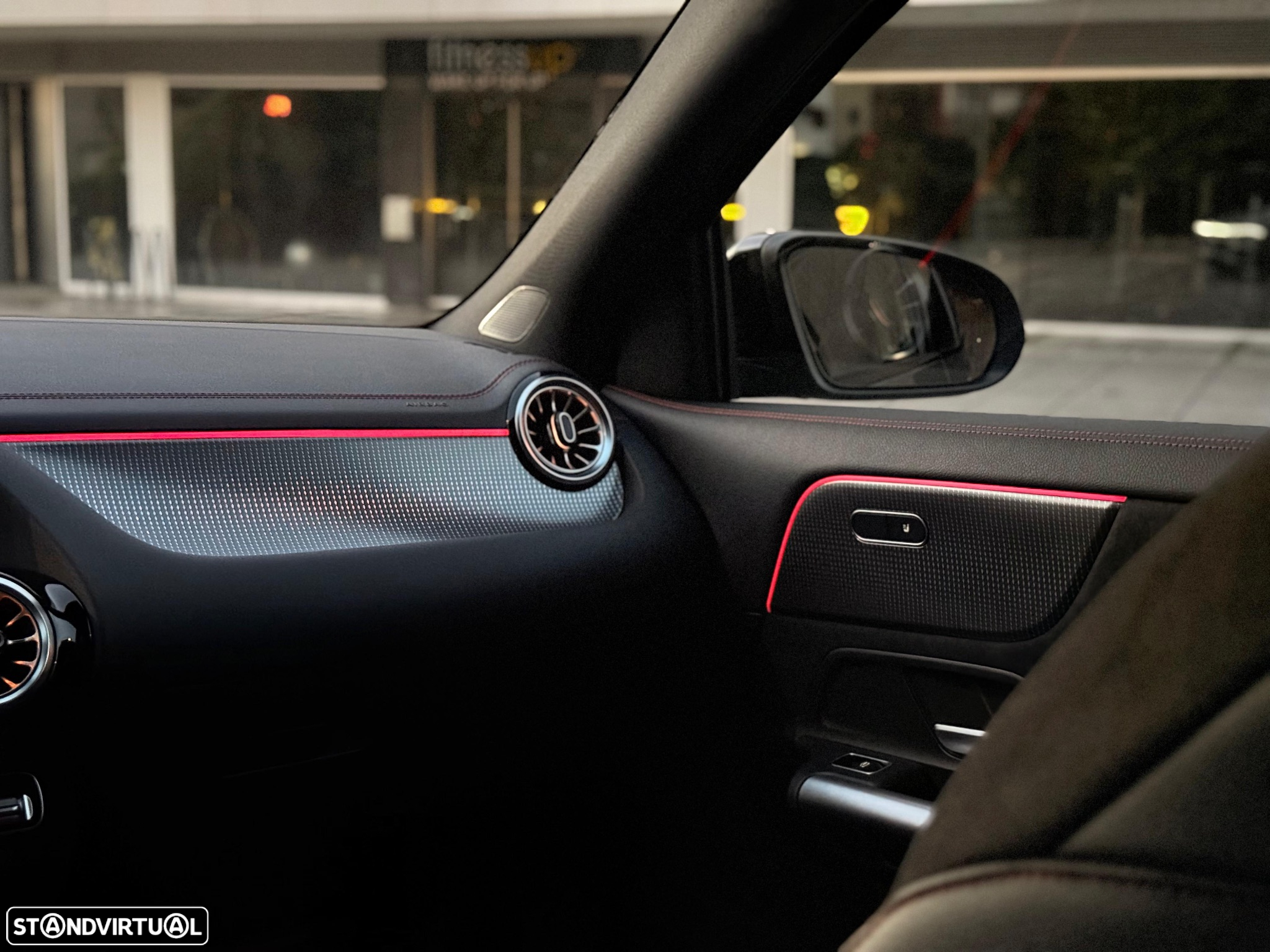 Mercedes-Benz EQA 300 4Matic AMG Line - 9