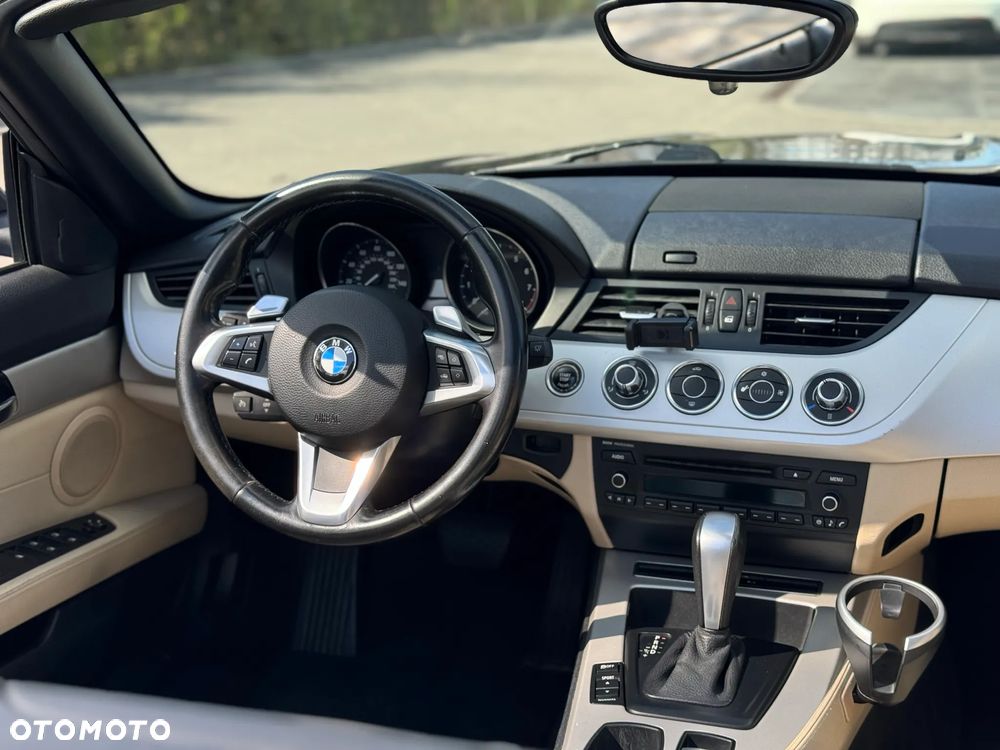 BMW Z4 sDrive30i - 17