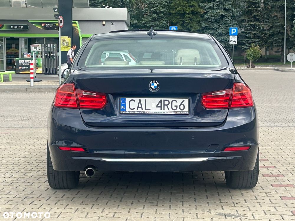 BMW Seria 3 320d Luxury Line - 5
