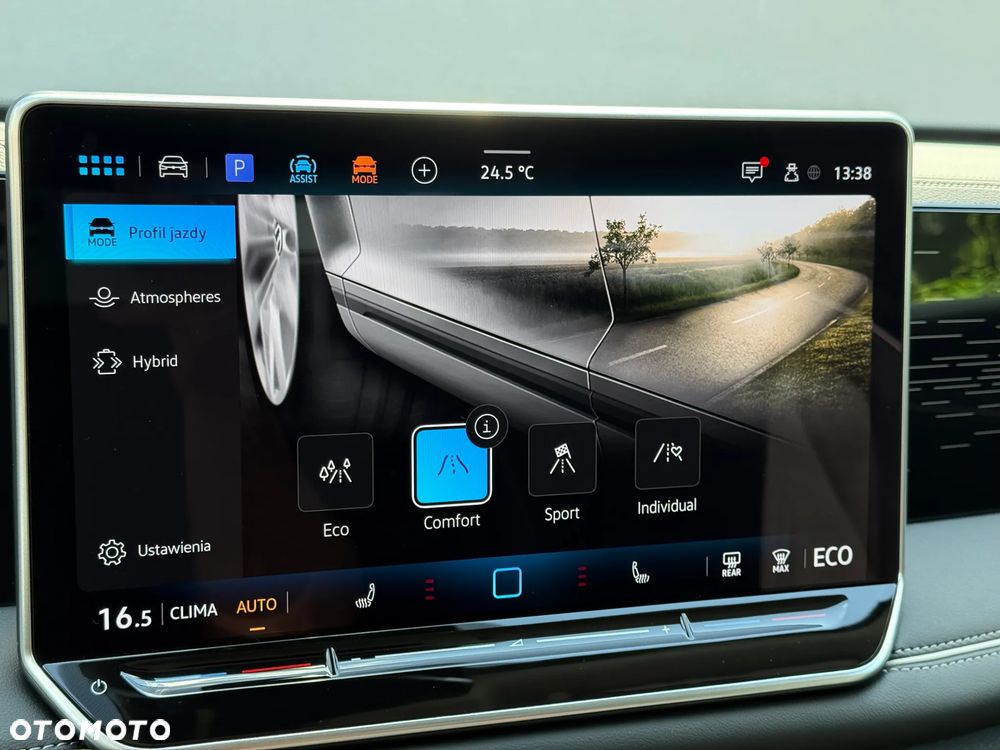 Volkswagen Tiguan 1.5 eHybrid PHEV 150kW Elegance DSG - 32