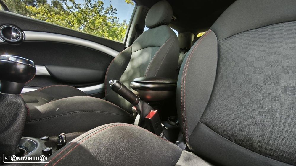 MINI 3 Portas John Cooper Works 153g - 28