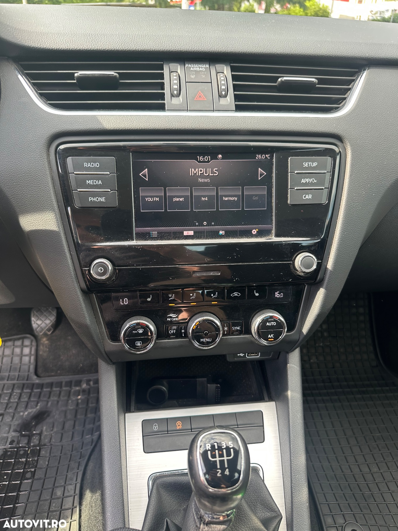 Skoda Octavia Combi Diesel 1.6 TDI Style - 12