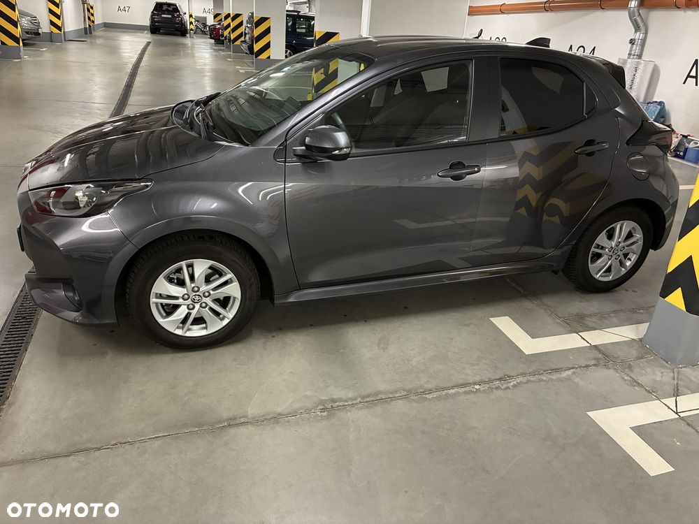 Toyota Yaris - 4