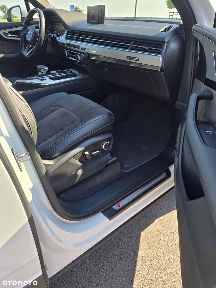 Audi Q7 - 22
