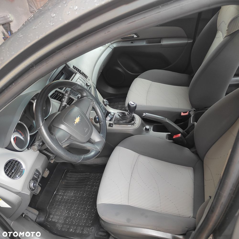 Chevrolet Cruze - 9