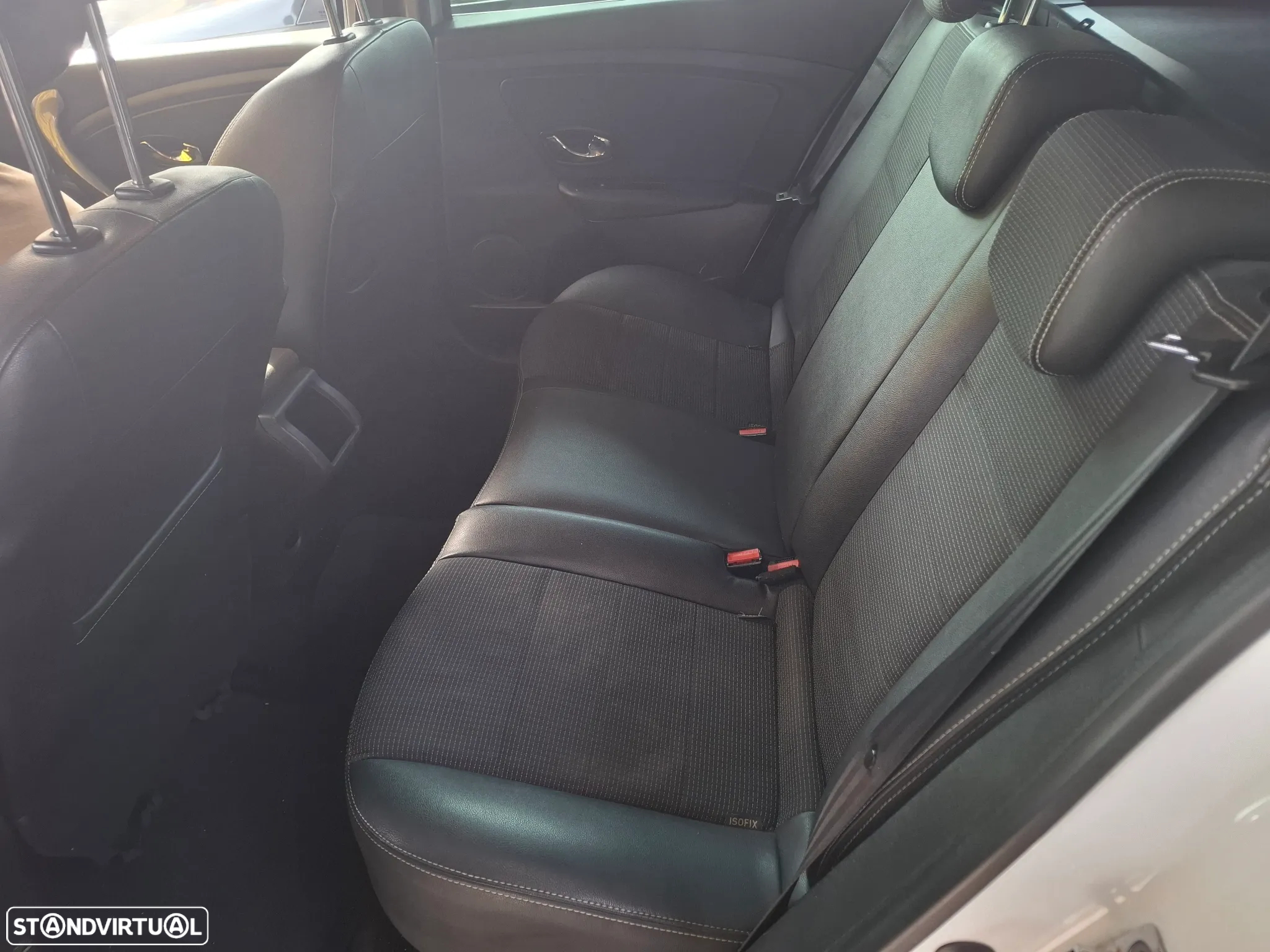 Renault Mégane Sport Tourer 1.5 dCi GT Line SS - 9