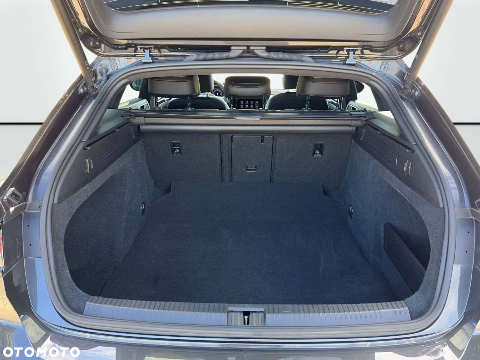 Volkswagen Arteon 2.0 TDI 4Motion R-Line DSG - 12