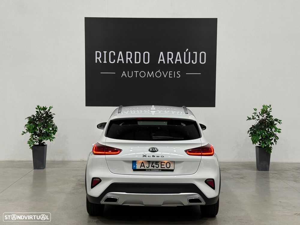 Kia XCeed 1.6 GDi PHEV First Edition+SRF - 38