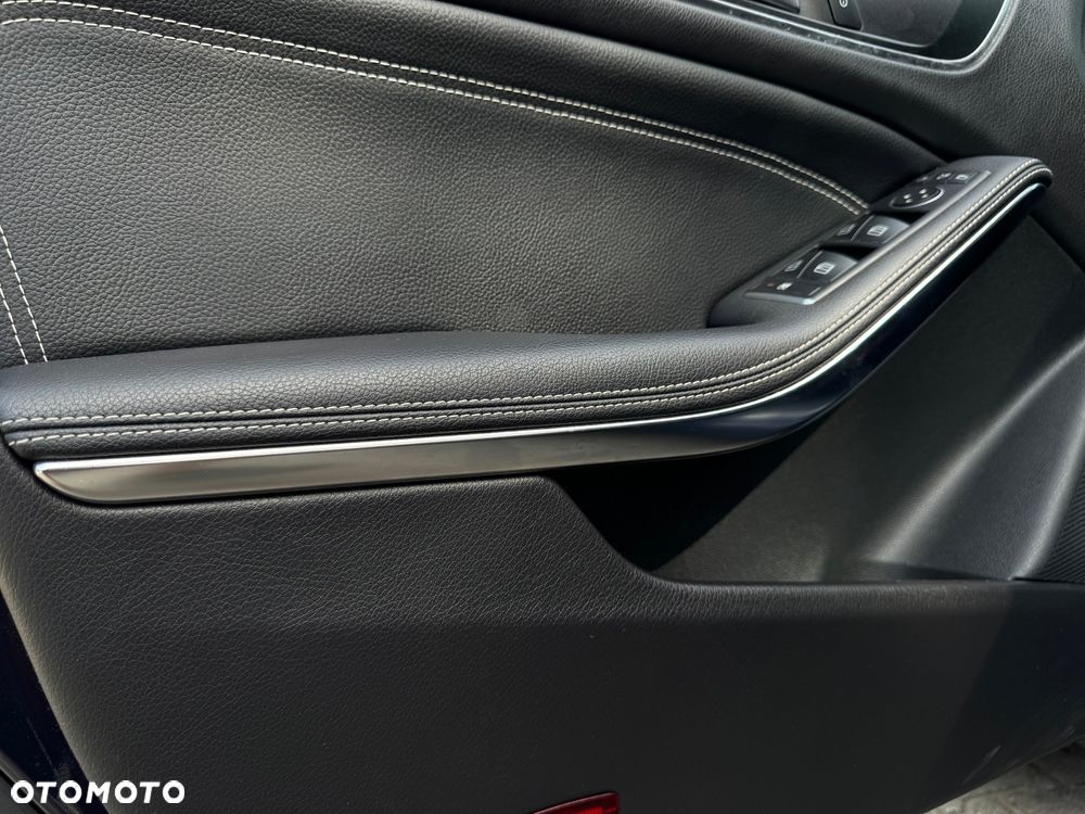 Mercedes-Benz CLA 180 d AMG Line - 9