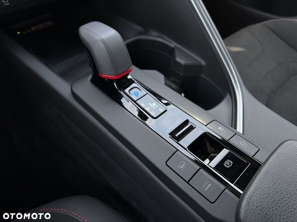 Toyota C-HR 2.0 PHEV Dynamic Force GR Sport - 25