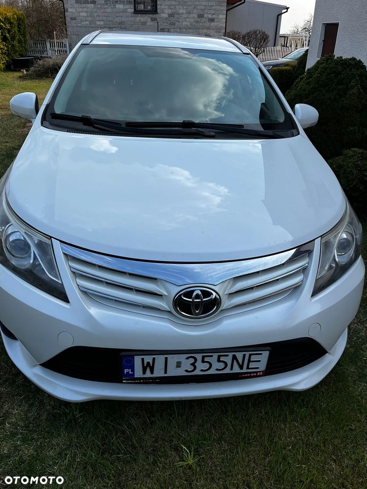 Toyota Avensis 2.0 D-4D Active - 10