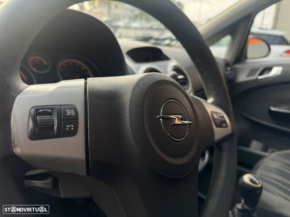 Opel Corsa 1.2 Cosmo 111 - 9