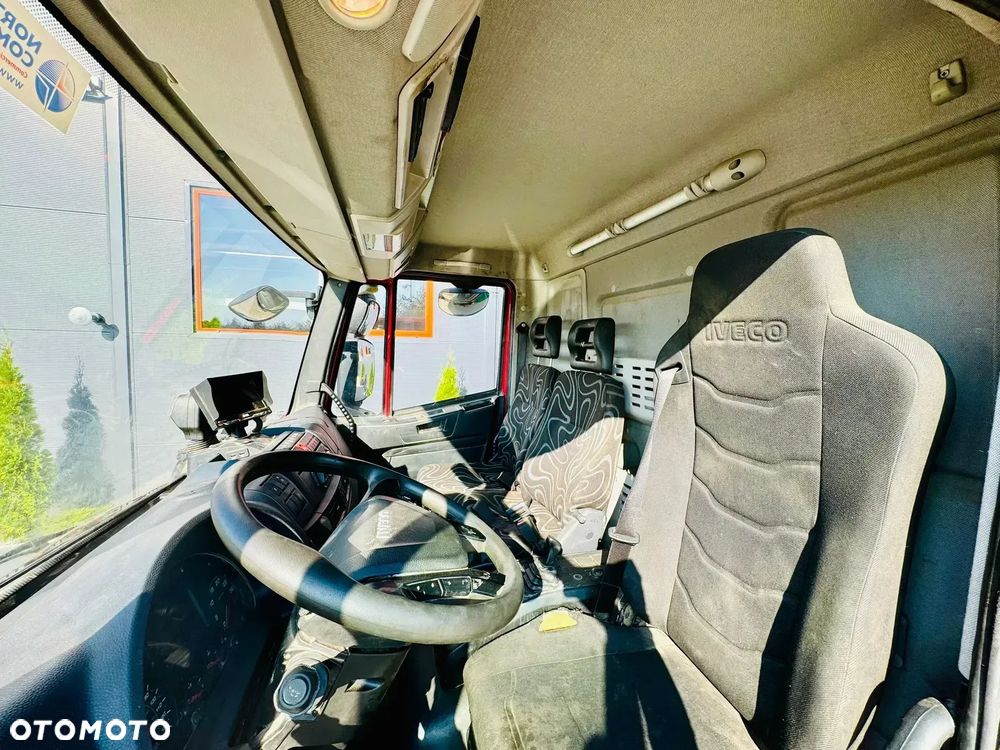 Iveco Iveco Eurocargo 180E25 // Klimatyzacja /  4x2 // skrzynia + HDS żuraw HIAB dzwig - 24