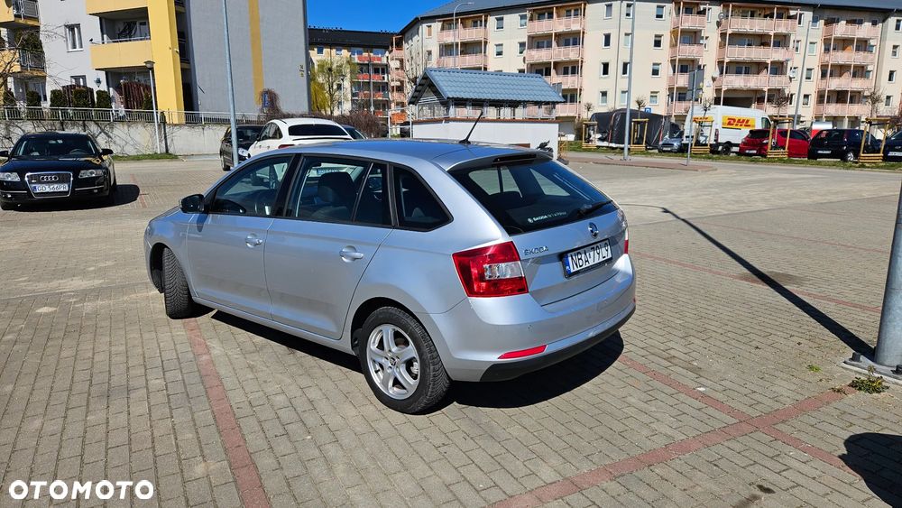 Skoda RAPID 1.4 TDI DPF Ambition DSG - 2
