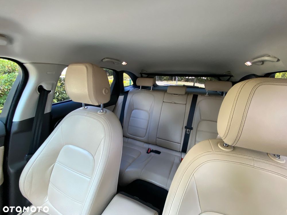 Jaguar F-Pace 2.0 i4D AWD Prestige - 10