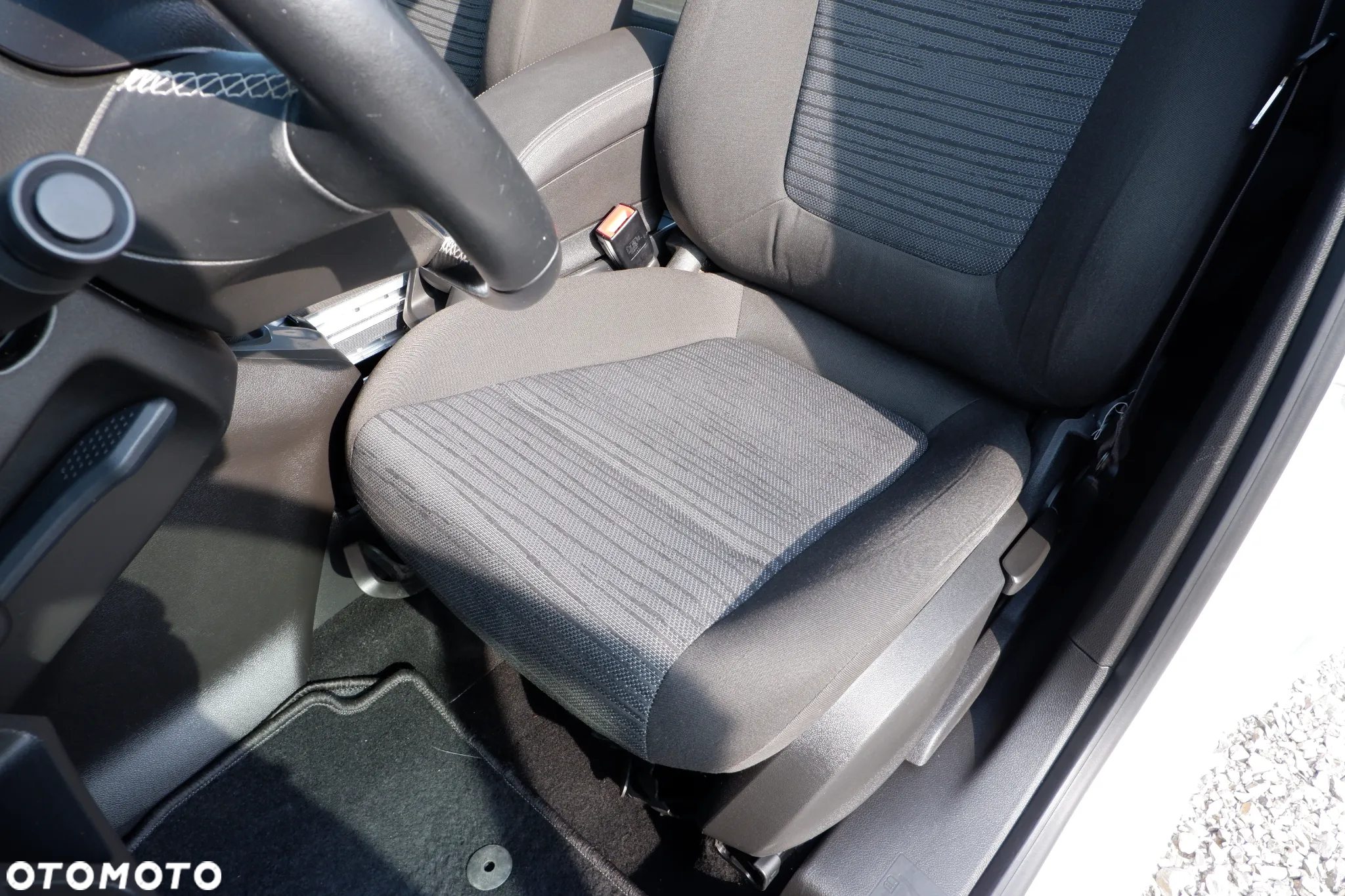 Opel Meriva 1.4 T Essentia - 28