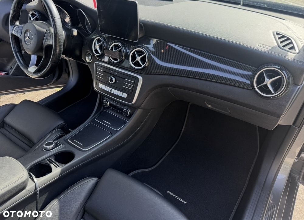 Mercedes-Benz GLA 220 d 7G-DCT AMG Line - 18