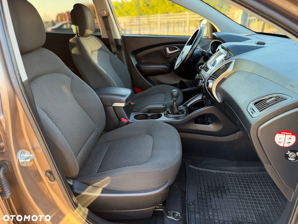 Hyundai ix35 1.6 2WD blue Style - 10